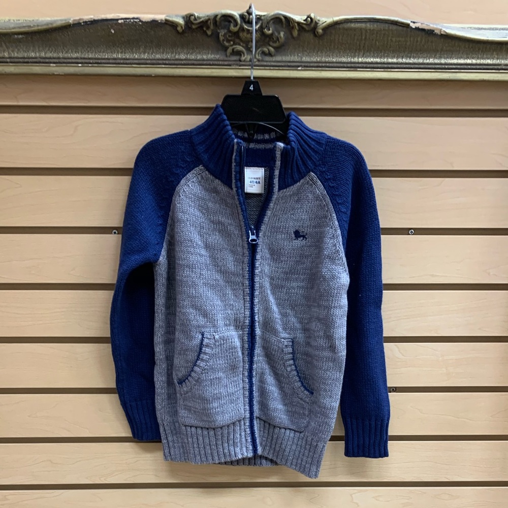 NWT Old Navy sweater, boys 4T
